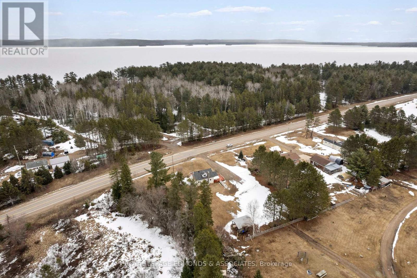 












3433 ROUND LAKE ROAD

,
Killaloe, Hagarty and Richards,




Ontario
K0J2A0


