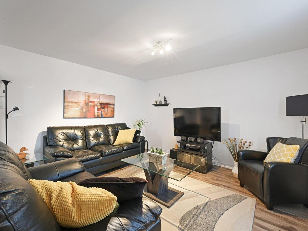 









14

 - 16


Rue Bouthillier N.

,
Saint-Jean-sur-Richelieu,




QC
J3B5X8


