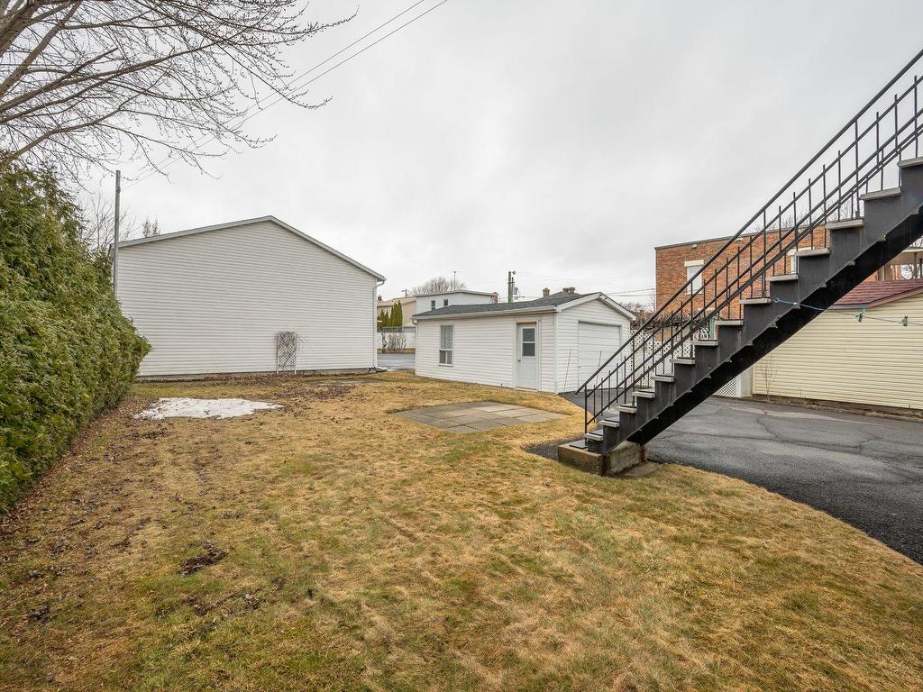 









14

 - 16


Rue Bouthillier N.

,
Saint-Jean-sur-Richelieu,




QC
J3B5X8

