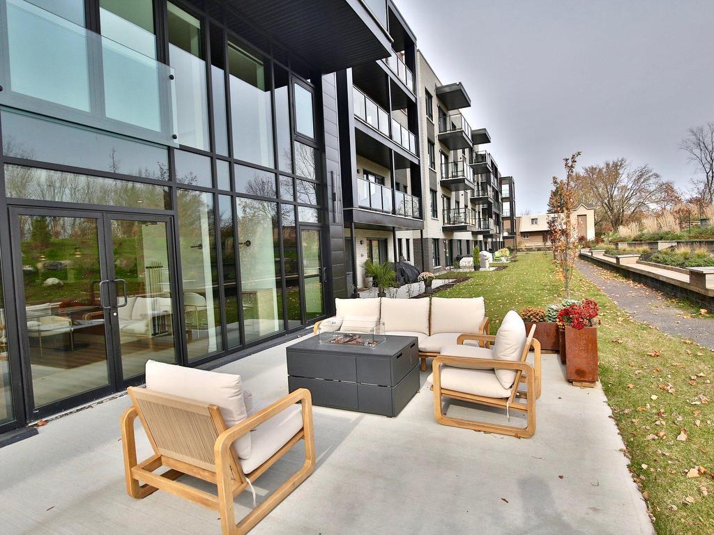 









2000


Rue Benoit

, 303,
Saint-Bruno-de-Montarville,




QC
J3V6N5

