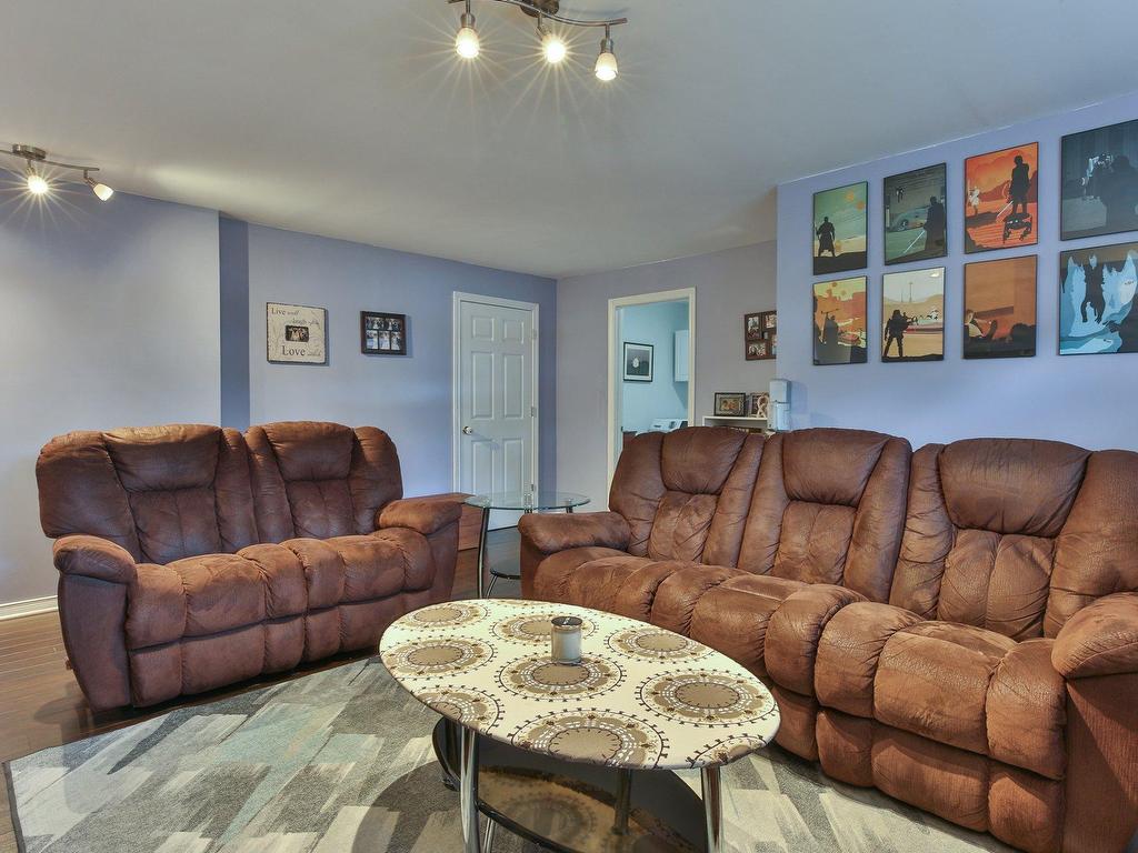 









286


Rue Vivaldi

,
Saint-Jean-sur-Richelieu,




QC
J3B0A4

