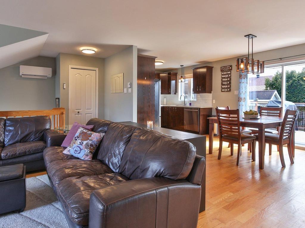 









286


Rue Vivaldi

,
Saint-Jean-sur-Richelieu,




QC
J3B0A4

