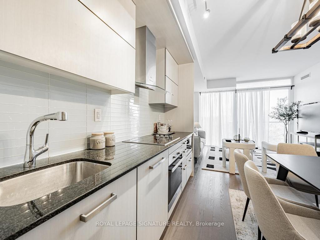 









3018


Yonge

Street, 714,
Toronto,




ON
M4N 0A5

