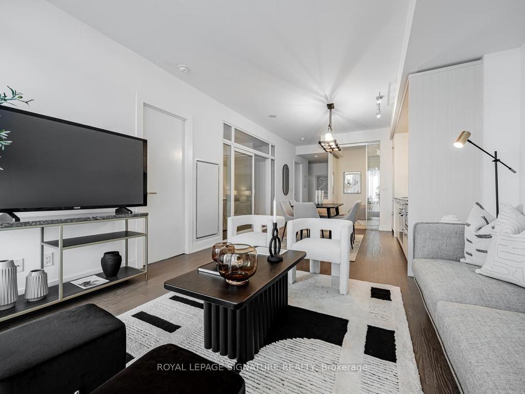 









3018


Yonge

Street, 714,
Toronto,




ON
M4N 0A5

