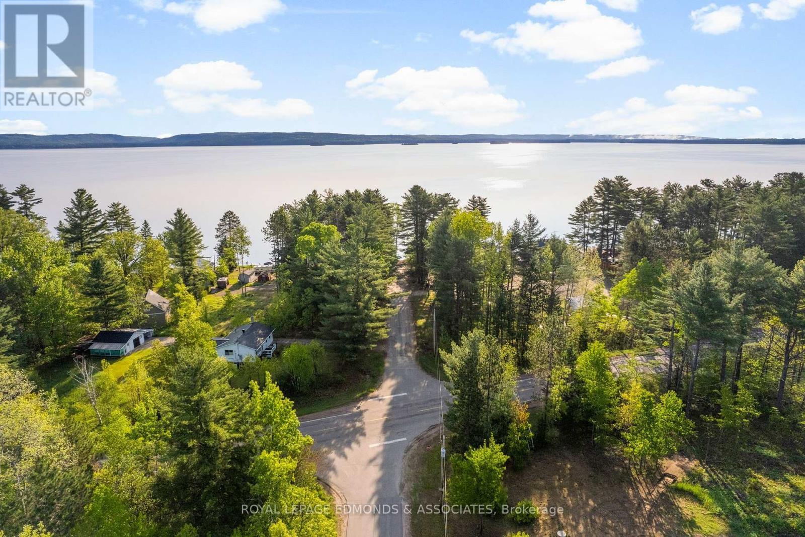 












0 SUNRISE ROAD

,
Killaloe, Hagarty and Richards,







Ontario
K0J2A0

