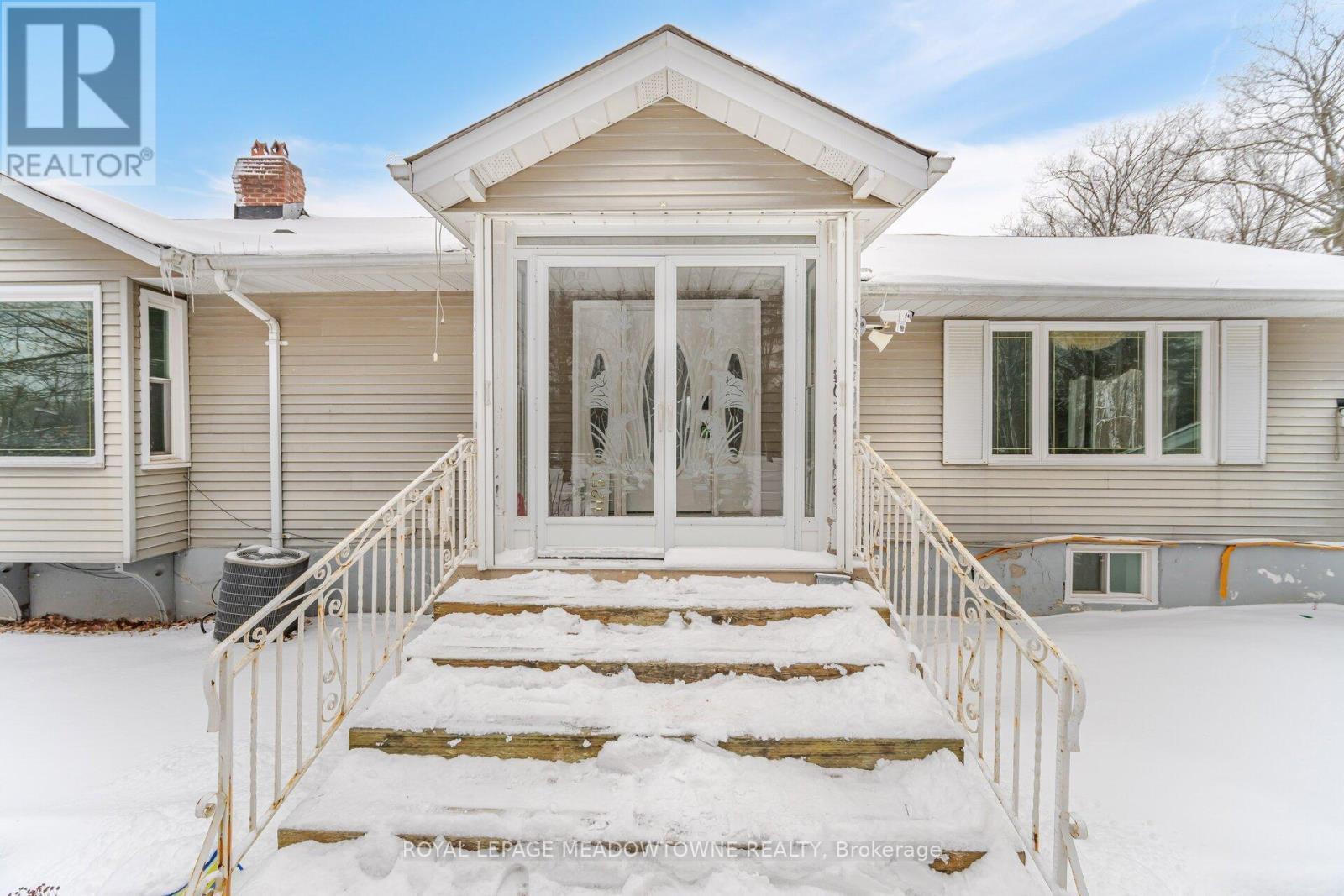












11255 REGIONAL ROAD 25 ROAD

,
Halton Hills,




Ontario
L7J2M1

