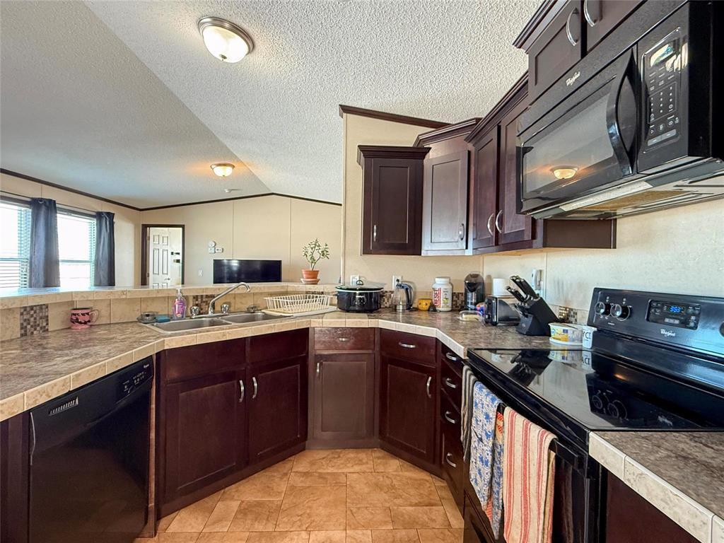 












209 McNaughton Avenue

,
Brookdale,




Manitoba
R0K0G0

