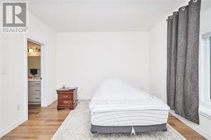 












8 KING STREET

,
Fort Erie (Lakeshore),




Ontario
L2A0C6

