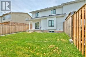 












8 KING STREET

,
Fort Erie (Lakeshore),




Ontario
L2A0C6


