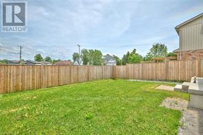 












8 KING STREET

,
Fort Erie (Lakeshore),




Ontario
L2A0C6

