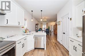 












8 KING STREET

,
Fort Erie (Lakeshore),




Ontario
L2A0C6

