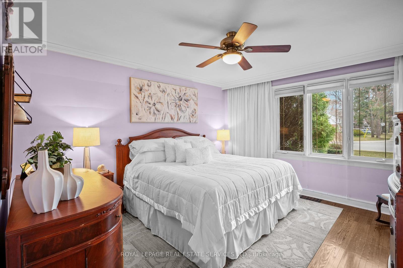 












2173 DEYNCOURT DRIVE

,
Burlington,




Ontario
L7R1W2

