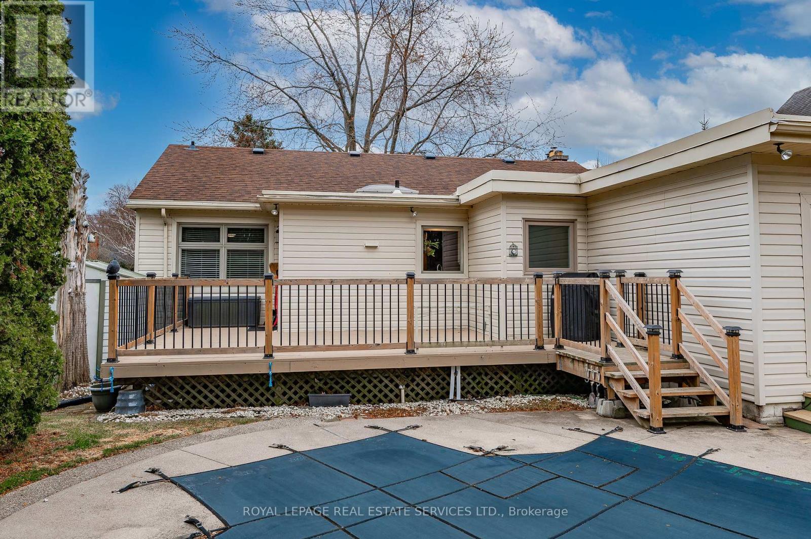 












2173 DEYNCOURT DRIVE

,
Burlington,




Ontario
L7R1W2

