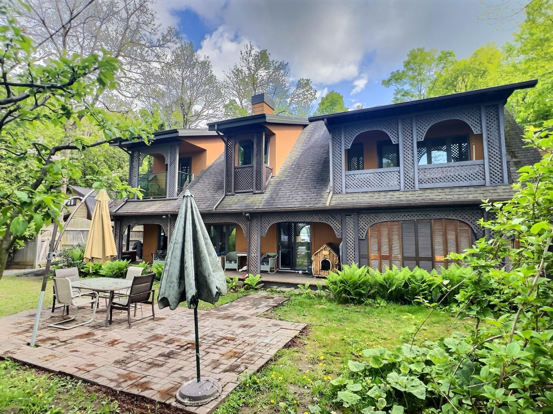 









1195


Rue du Moulin-Ross

,
Lévis (Les Chutes-de-la-Chaudière-Ouest),




QC
G7A4J4

