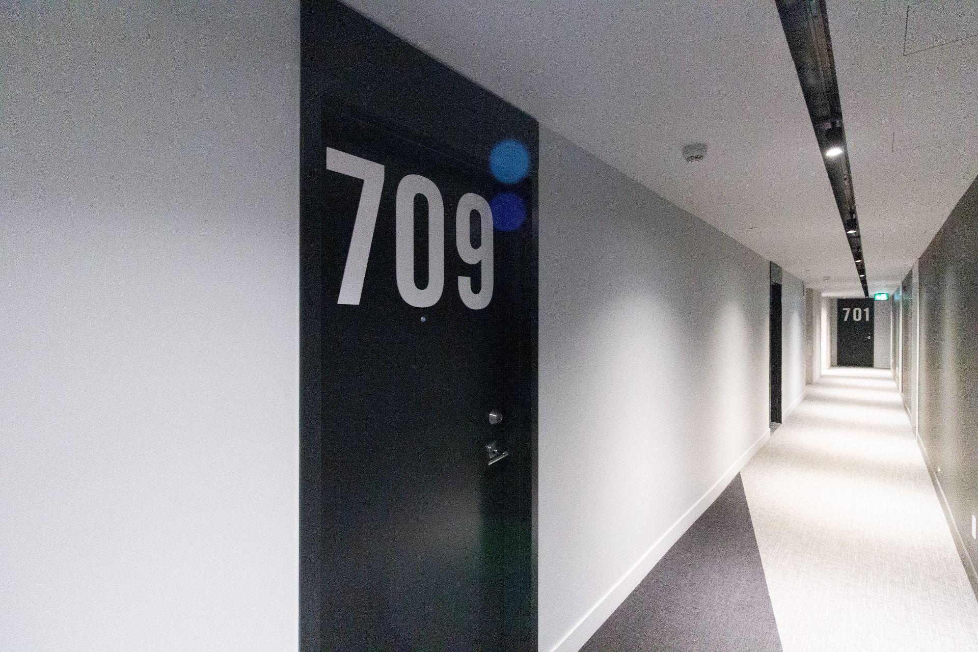 









200


Boul. Marcel-Laurin

, 709,
Montréal (Saint-Laurent),




QC
H4M0B1

