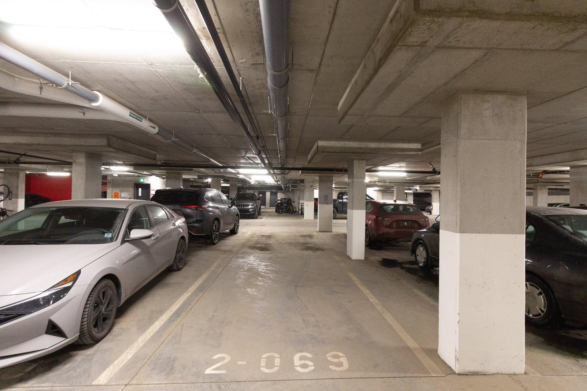 









200


Boul. Marcel-Laurin

, 709,
Montréal (Saint-Laurent),




QC
H4M0B1

