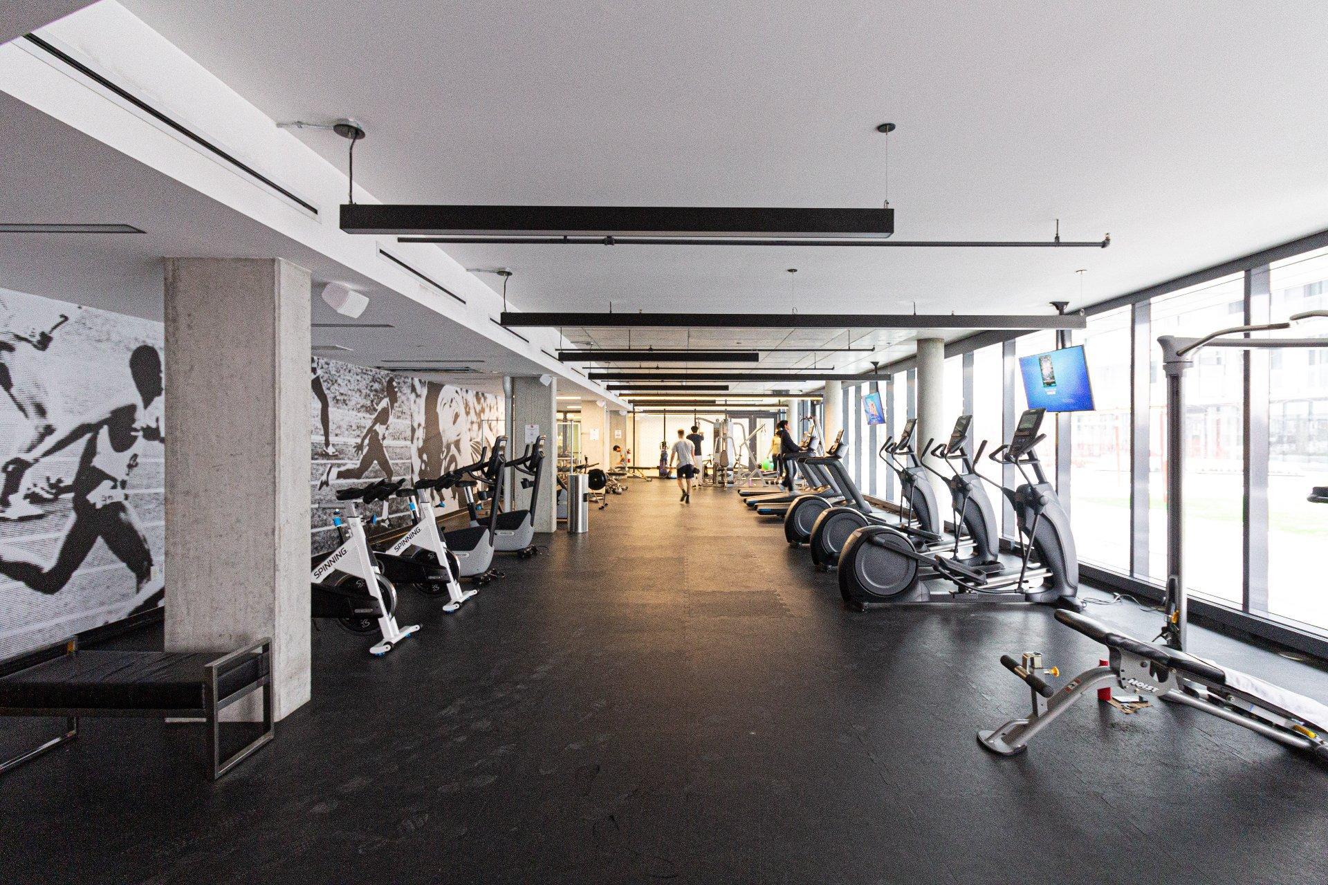 









200


Boul. Marcel-Laurin

, 709,
Montréal (Saint-Laurent),




QC
H4M0B1

