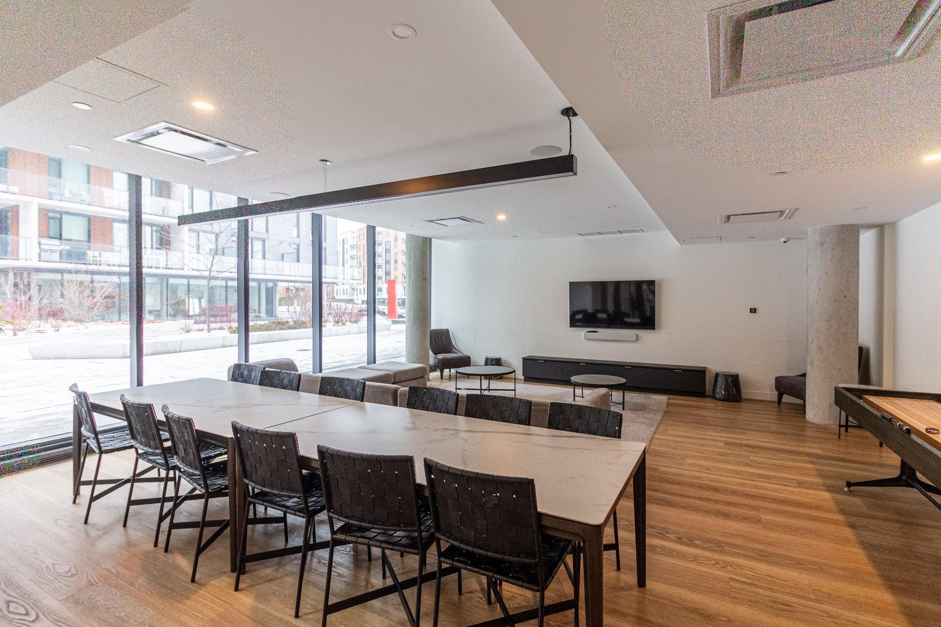 









200


Boul. Marcel-Laurin

, 709,
Montréal (Saint-Laurent),




QC
H4M0B1

