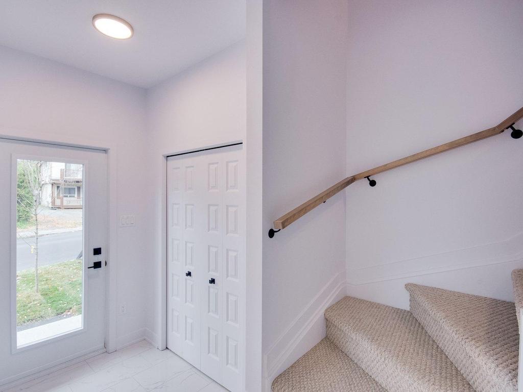 









958


Rue St-Louis

,
Gatineau (Gatineau),




QC
J8T2S4

