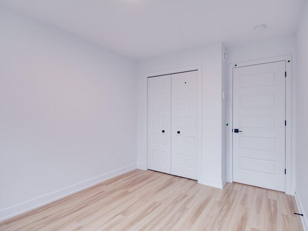 









958


Rue St-Louis

,
Gatineau (Gatineau),




QC
J8T2S4

