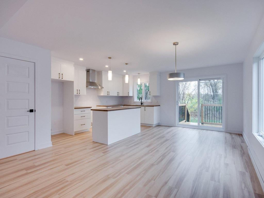 









958


Rue St-Louis

,
Gatineau (Gatineau),




QC
J8T2S4

