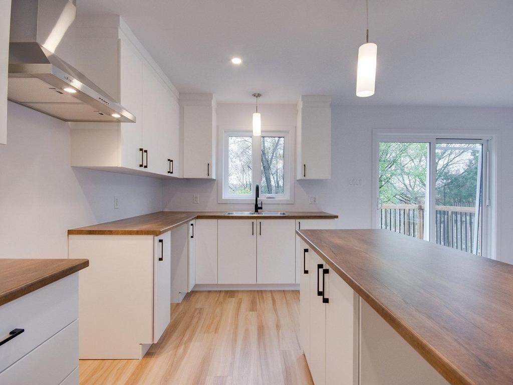 









958


Rue St-Louis

,
Gatineau (Gatineau),




QC
J8T2S4

