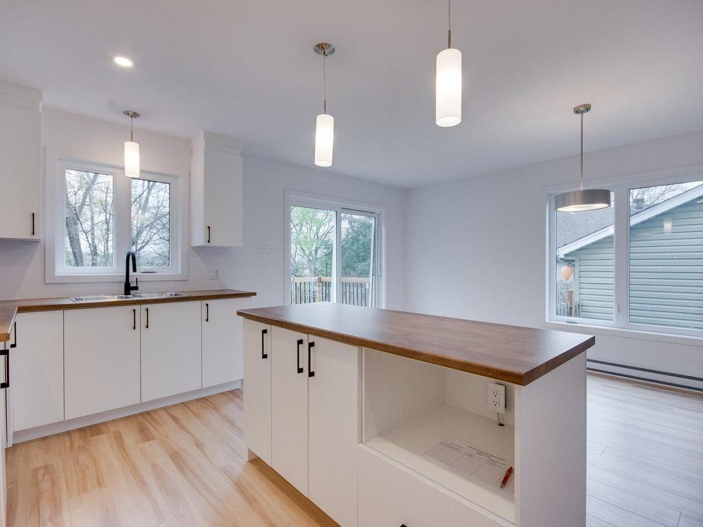 









958


Rue St-Louis

,
Gatineau (Gatineau),




QC
J8T2S4

