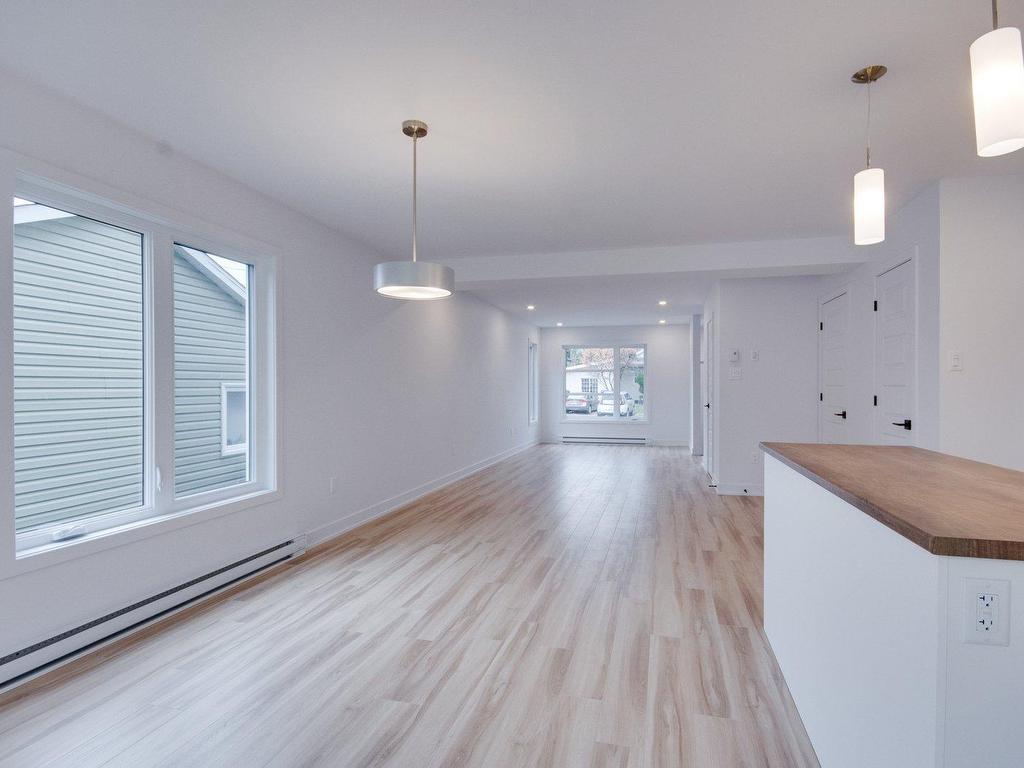 









958


Rue St-Louis

,
Gatineau (Gatineau),




QC
J8T2S4

