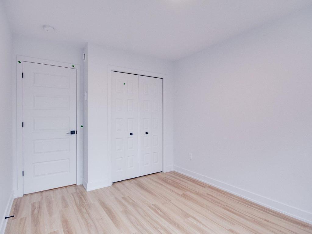 









956


Rue St-Louis

,
Gatineau (Gatineau),




QC
J8T2S4

