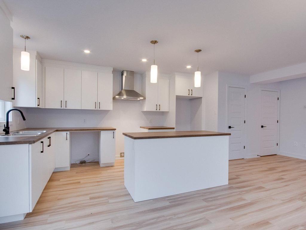 









956


Rue St-Louis

,
Gatineau (Gatineau),




QC
J8T2S4

