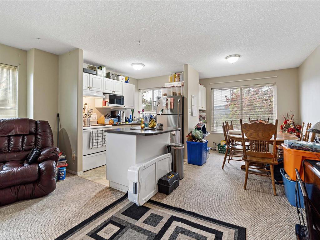 









1394/1396


Graham

Cres,
Nanaimo,




BC
V9S 2E3

