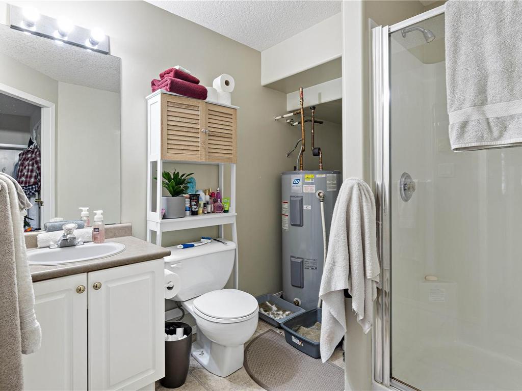 









1394/1396


Graham

Cres,
Nanaimo,




BC
V9S 2E3

