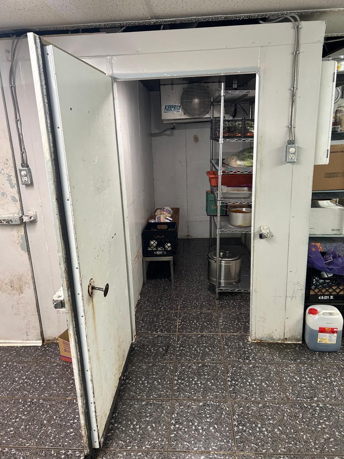 









1485


Boul. Provencher

, B,
Brossard,




QC
J4W1Z3

