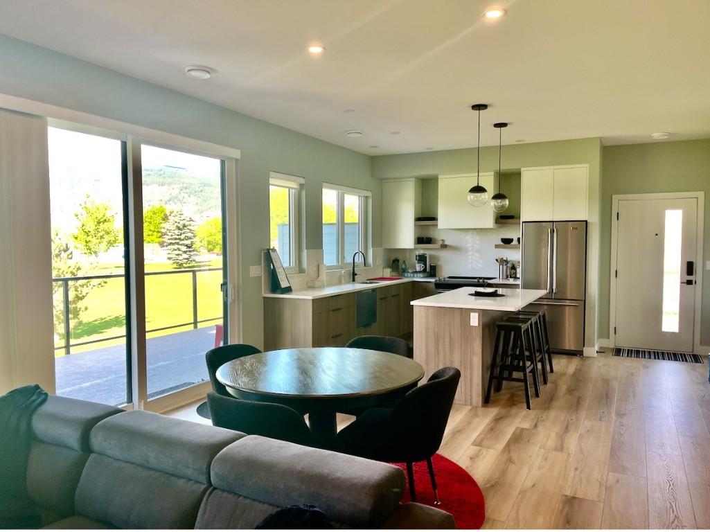 









975


Mt Burnham

Road,
Vernon,




BC
V1B 2B6

