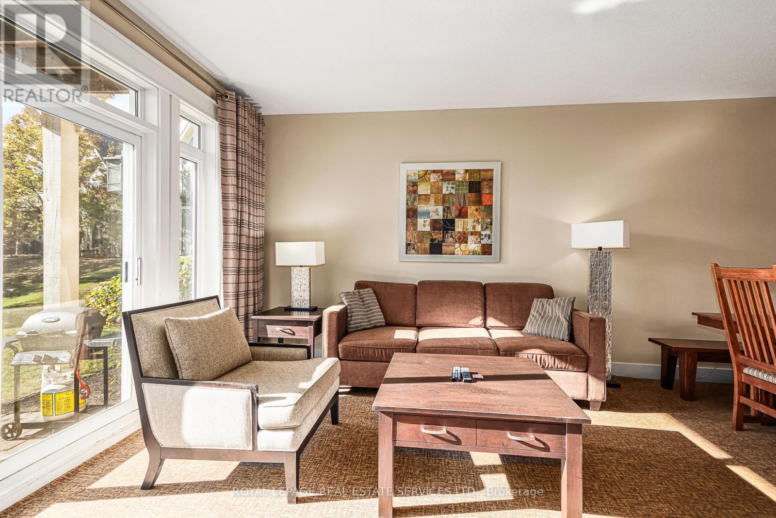 












120 - 125 FAIRWAY COURT

,
Blue Mountains,




Ontario
L9Y0P8

