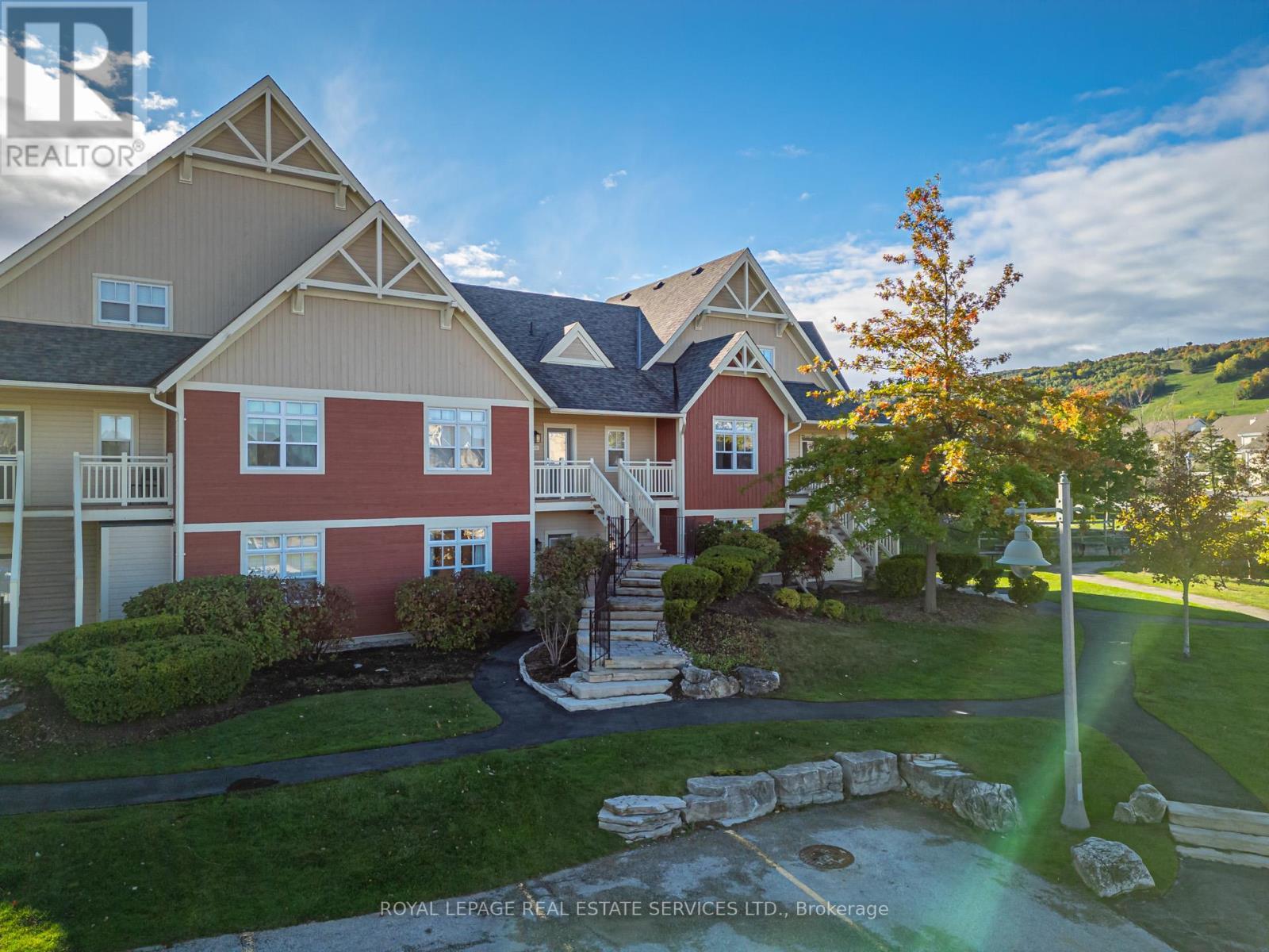 












120 - 125 FAIRWAY COURT

,
Blue Mountains,




Ontario
L9Y0P8

