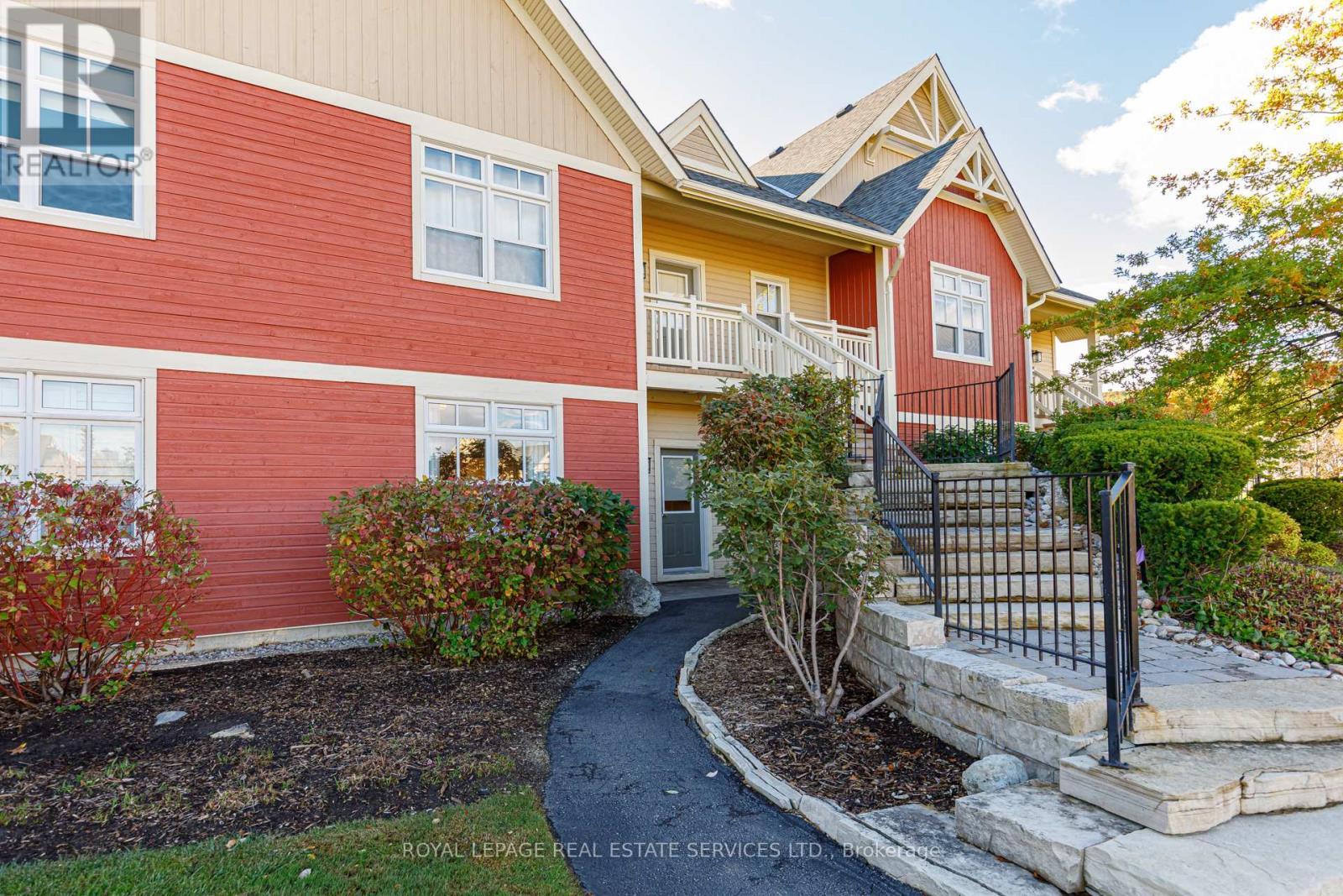 












120 - 125 FAIRWAY COURT

,
Blue Mountains,




Ontario
L9Y0P8

