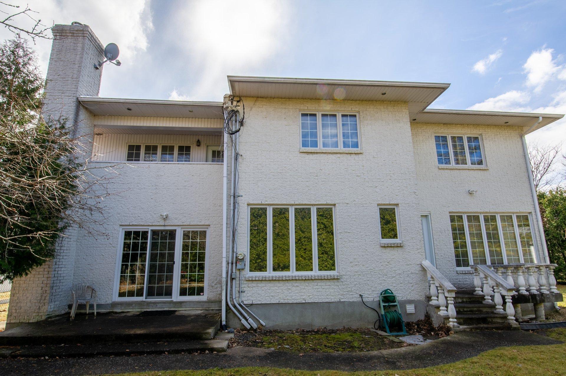 









9032


Crois. Rimouski

,
Brossard,




QC
J4X2S2

