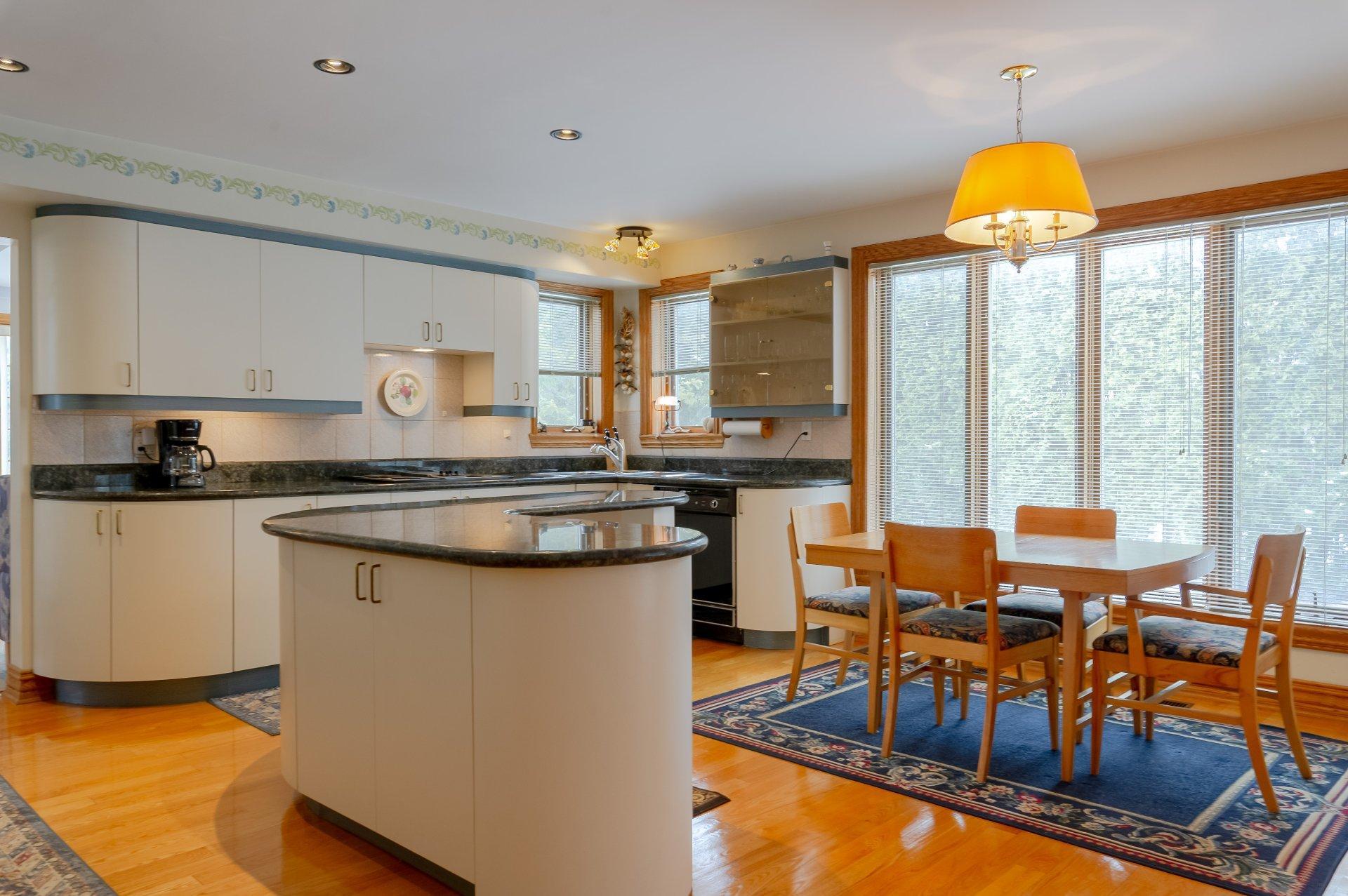 









9032


Crois. Rimouski

,
Brossard,




QC
J4X2S2

