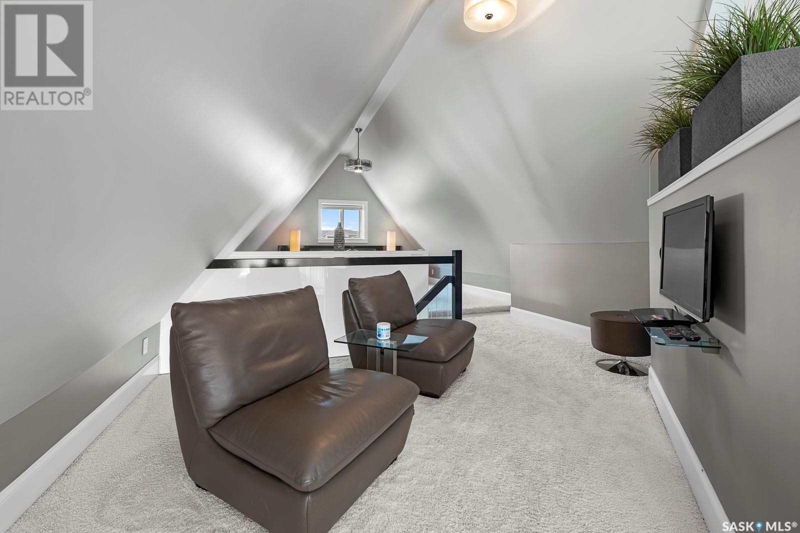 












8 1651 Anson ROAD

,
Regina,




Saskatchewan
S4P1B8

