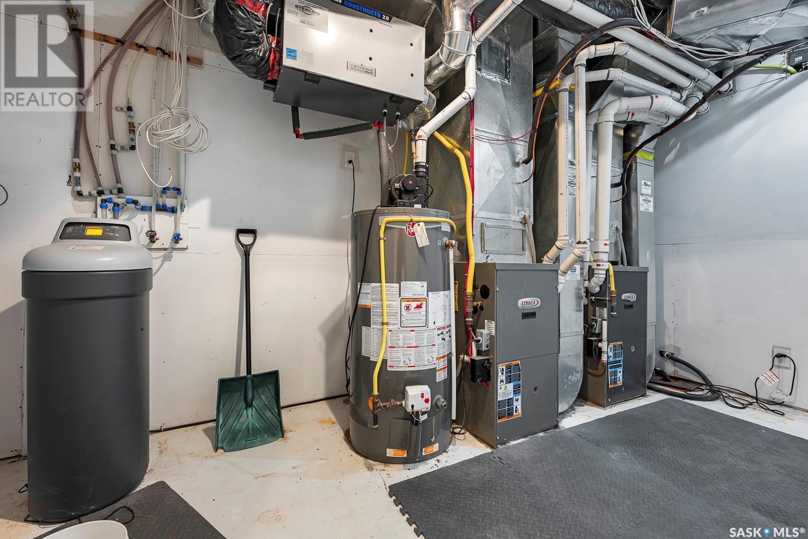 












8 1651 Anson ROAD

,
Regina,




Saskatchewan
S4P1B8

