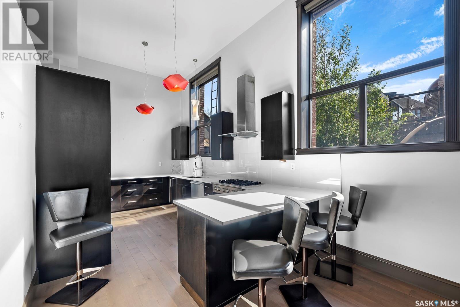 












8 1651 Anson ROAD

,
Regina,




Saskatchewan
S4P1B8

