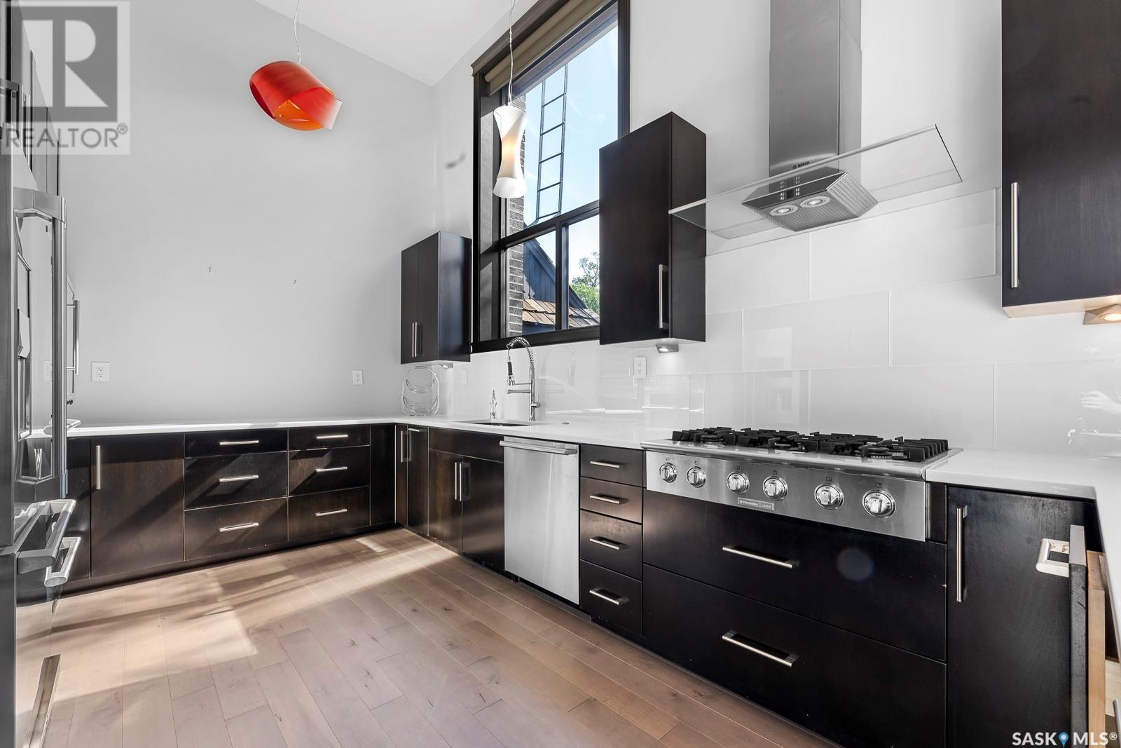 












8 1651 Anson ROAD

,
Regina,




Saskatchewan
S4P1B8

