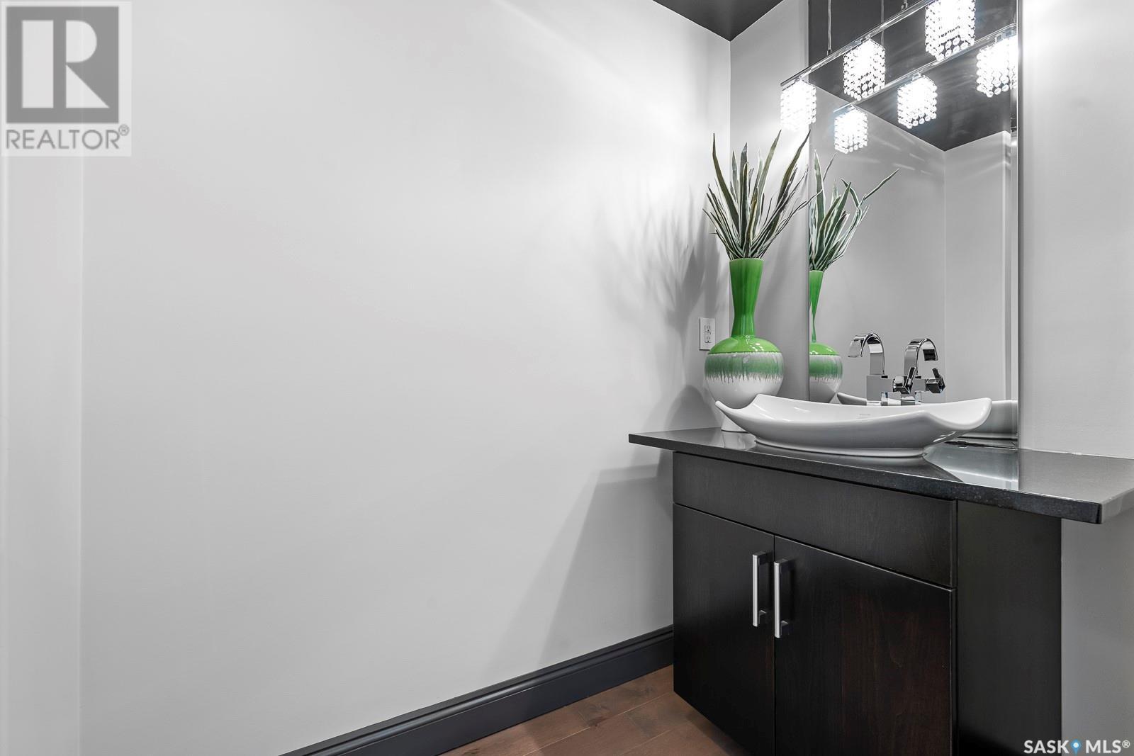 












8 1651 Anson ROAD

,
Regina,




Saskatchewan
S4P1B8

