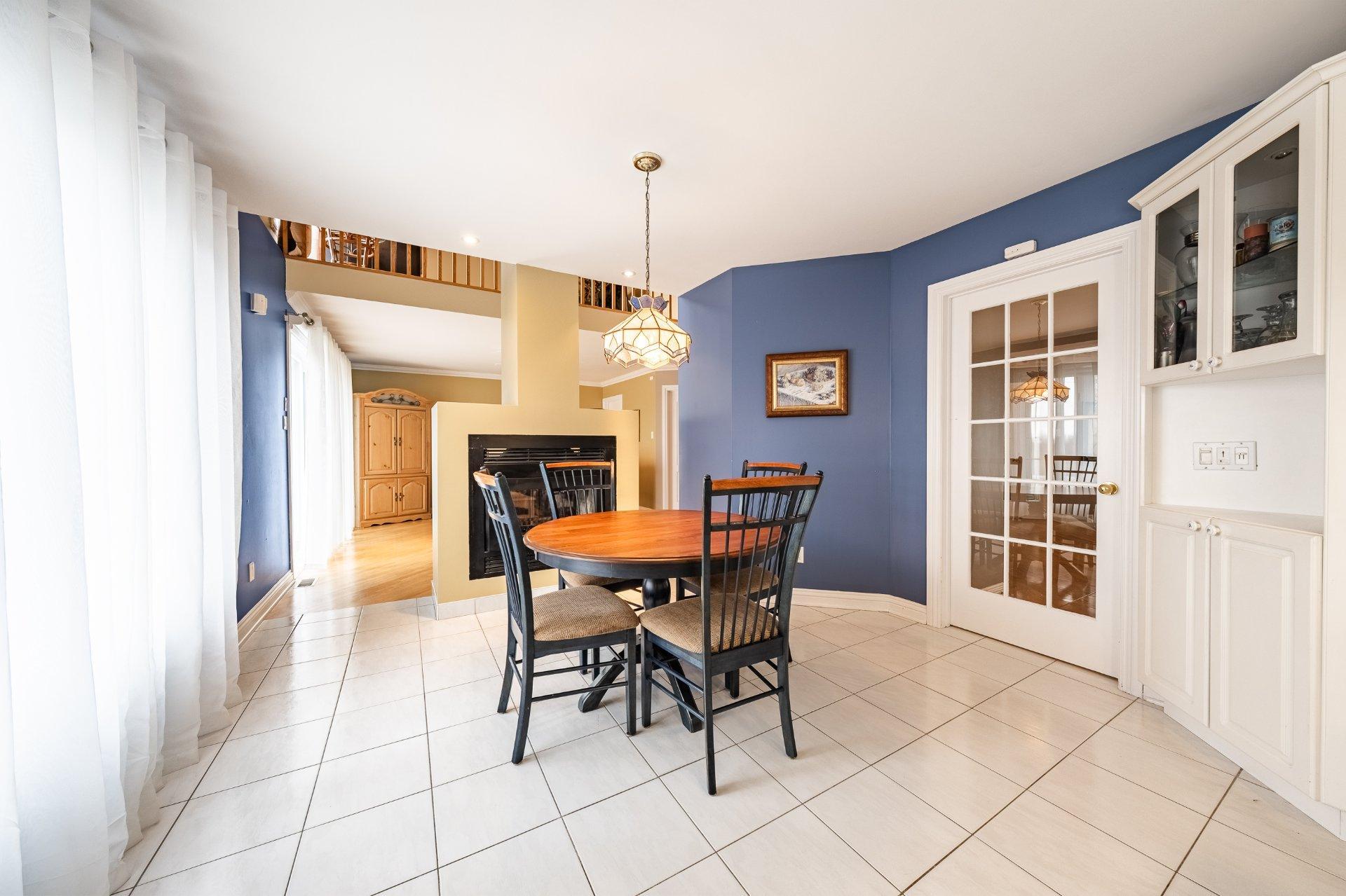 









350


Rue Gouin

,
Saint-Bruno-de-Montarville,




QC
J3V6C8


