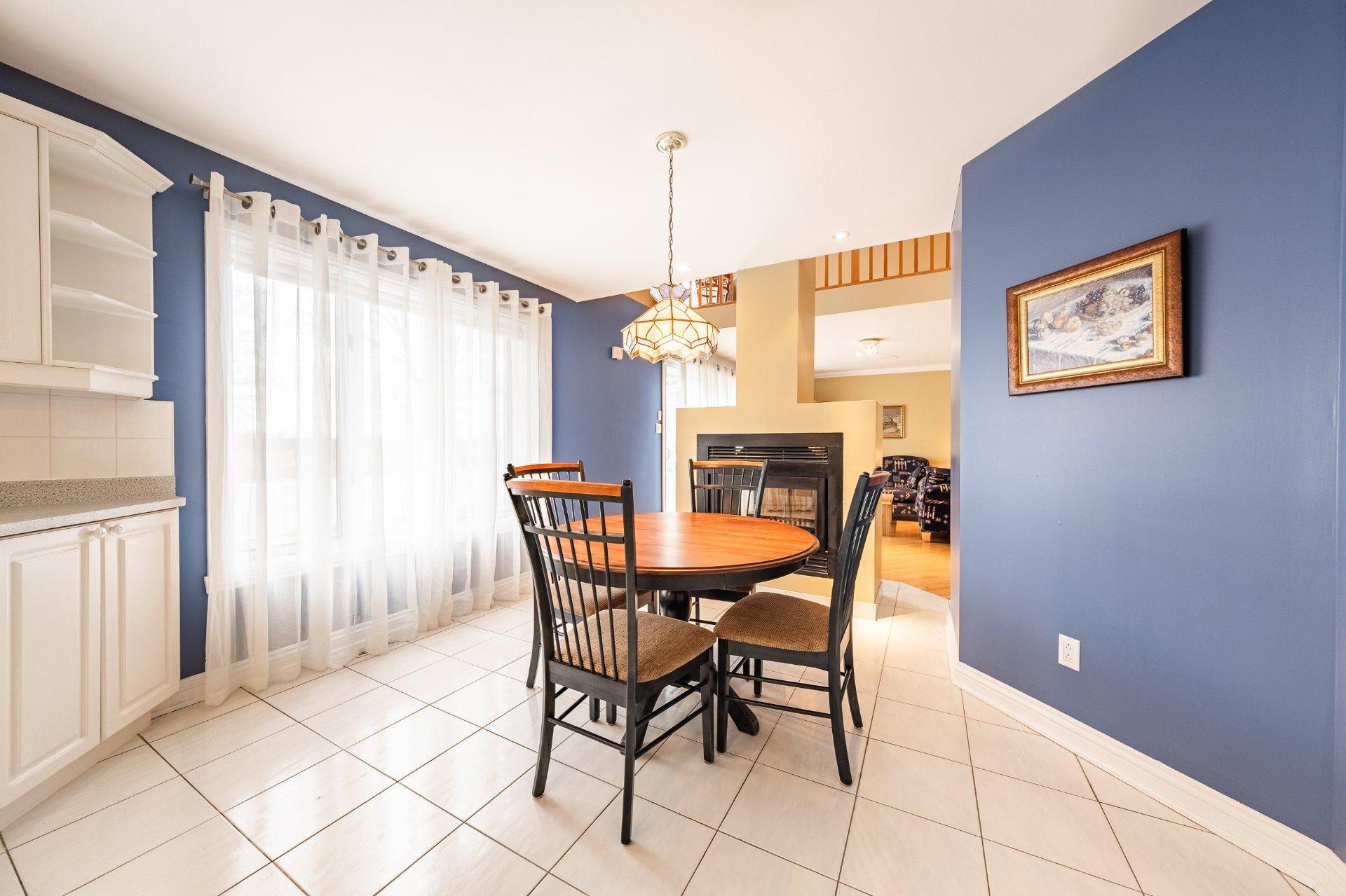 









350


Rue Gouin

,
Saint-Bruno-de-Montarville,




QC
J3V6C8

