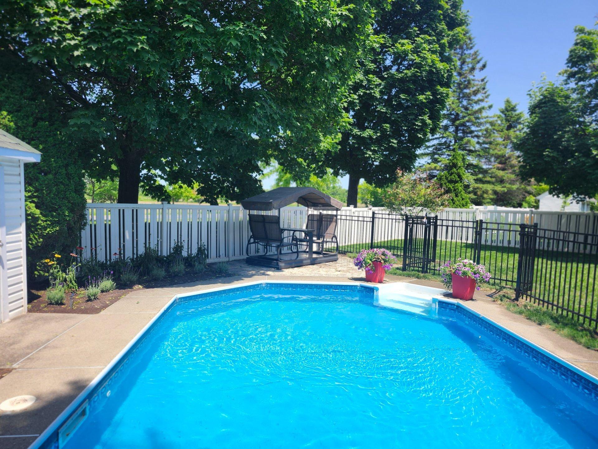 









350


Rue Gouin

,
Saint-Bruno-de-Montarville,




QC
J3V6C8

