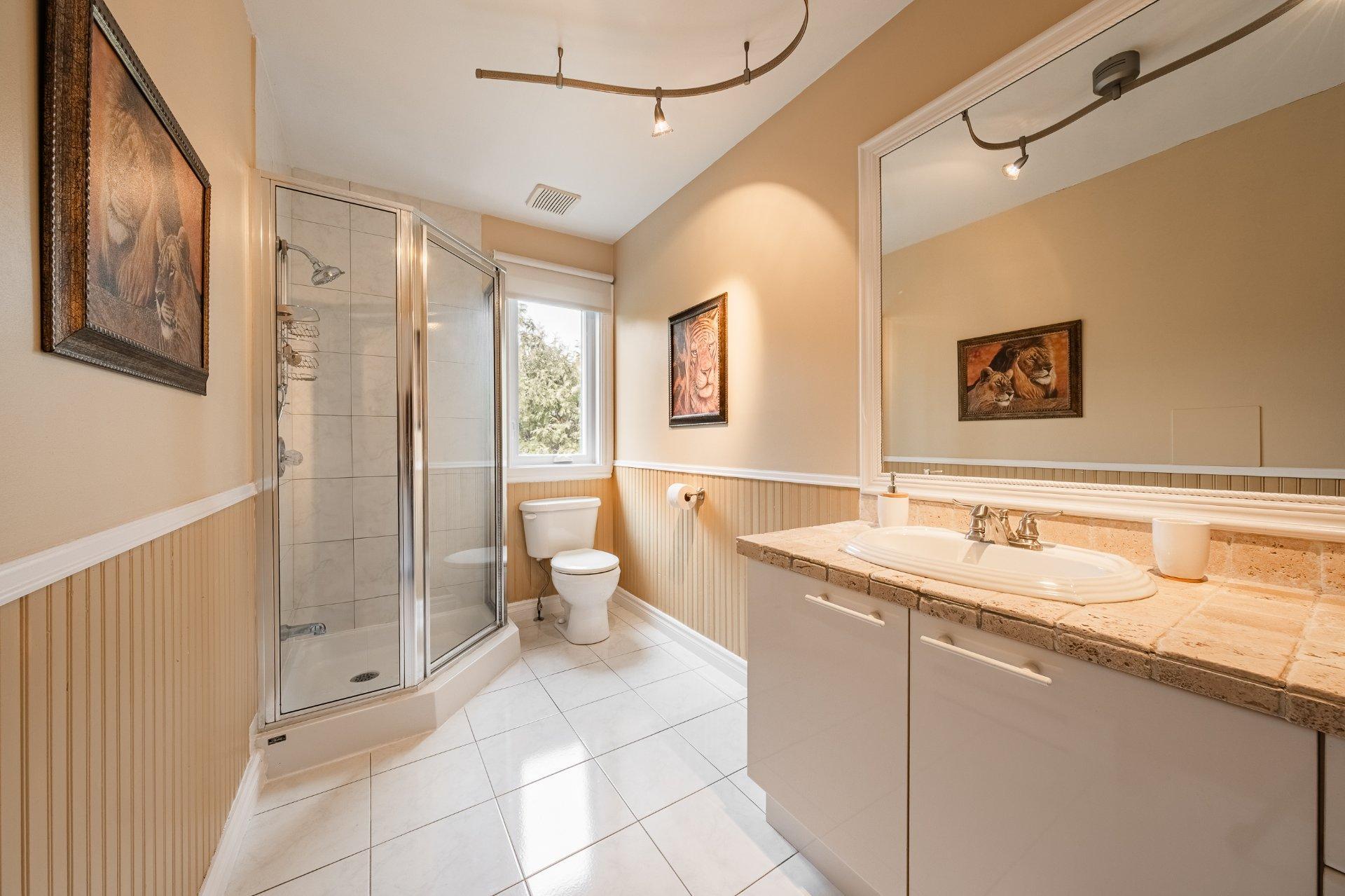 









350


Rue Gouin

,
Saint-Bruno-de-Montarville,




QC
J3V6C8

