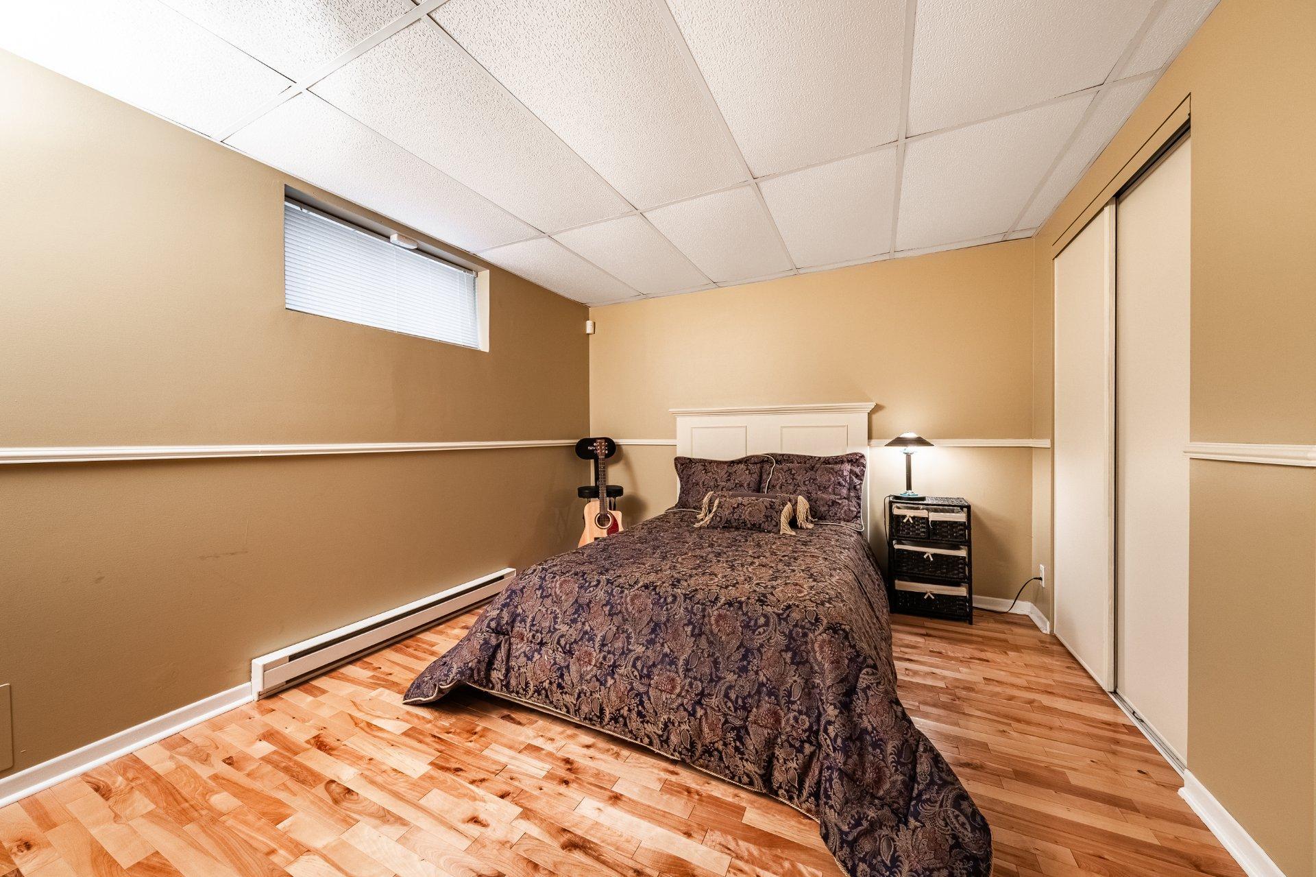 









350


Rue Gouin

,
Saint-Bruno-de-Montarville,




QC
J3V6C8

