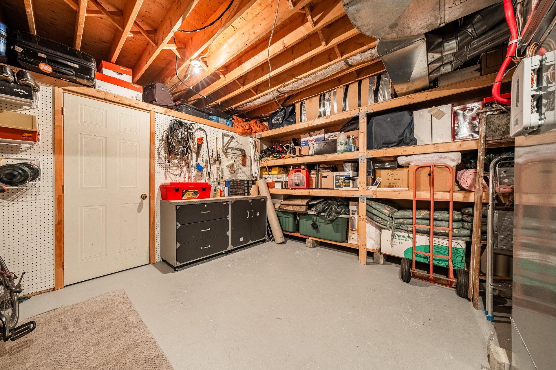 









350


Rue Gouin

,
Saint-Bruno-de-Montarville,




QC
J3V6C8

